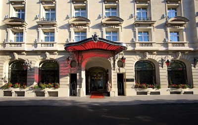 Le-Royal-Monceau-Raffles-Paris-1-1.jpg