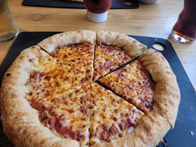 Pizza-Hut-4-7.jpg